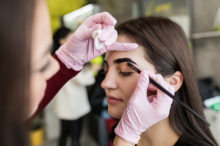 Best Eyebrow Correction Treatment in Shastri Nagar
