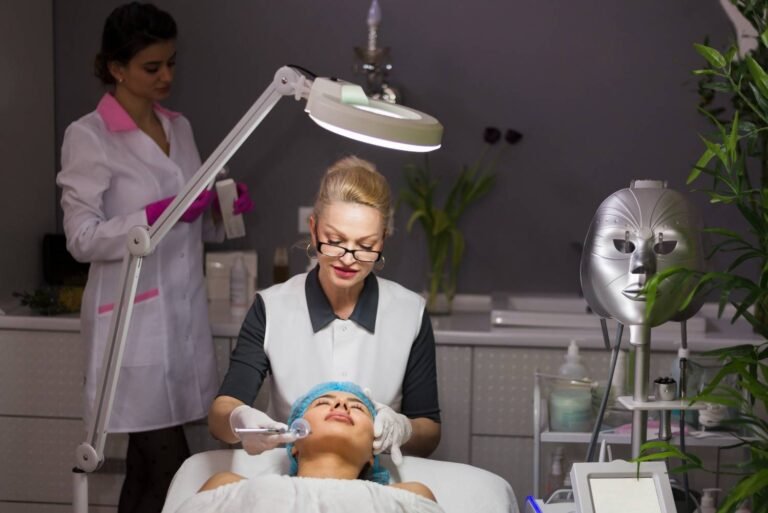 Best Dark Circle Treatment Center in Jeevan Vihar
