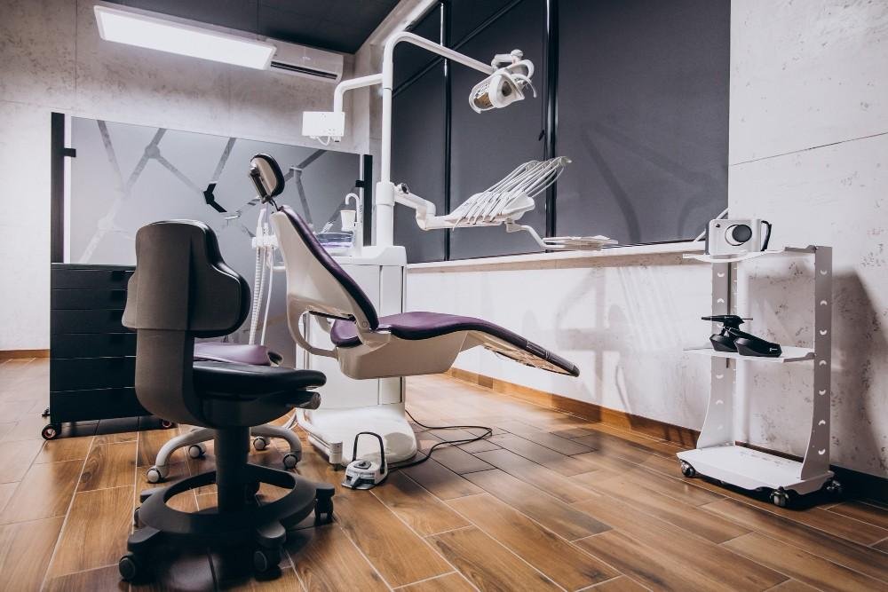 Dental Clinic in Shastri Nagar