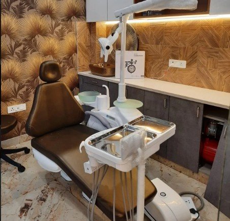 Best Dental Care clinic in Shastri Nagar